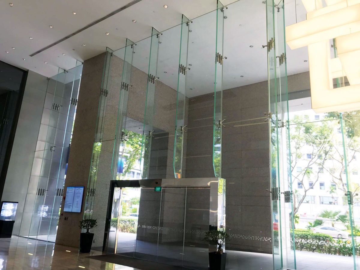 Point-Supported-Glass-System-1